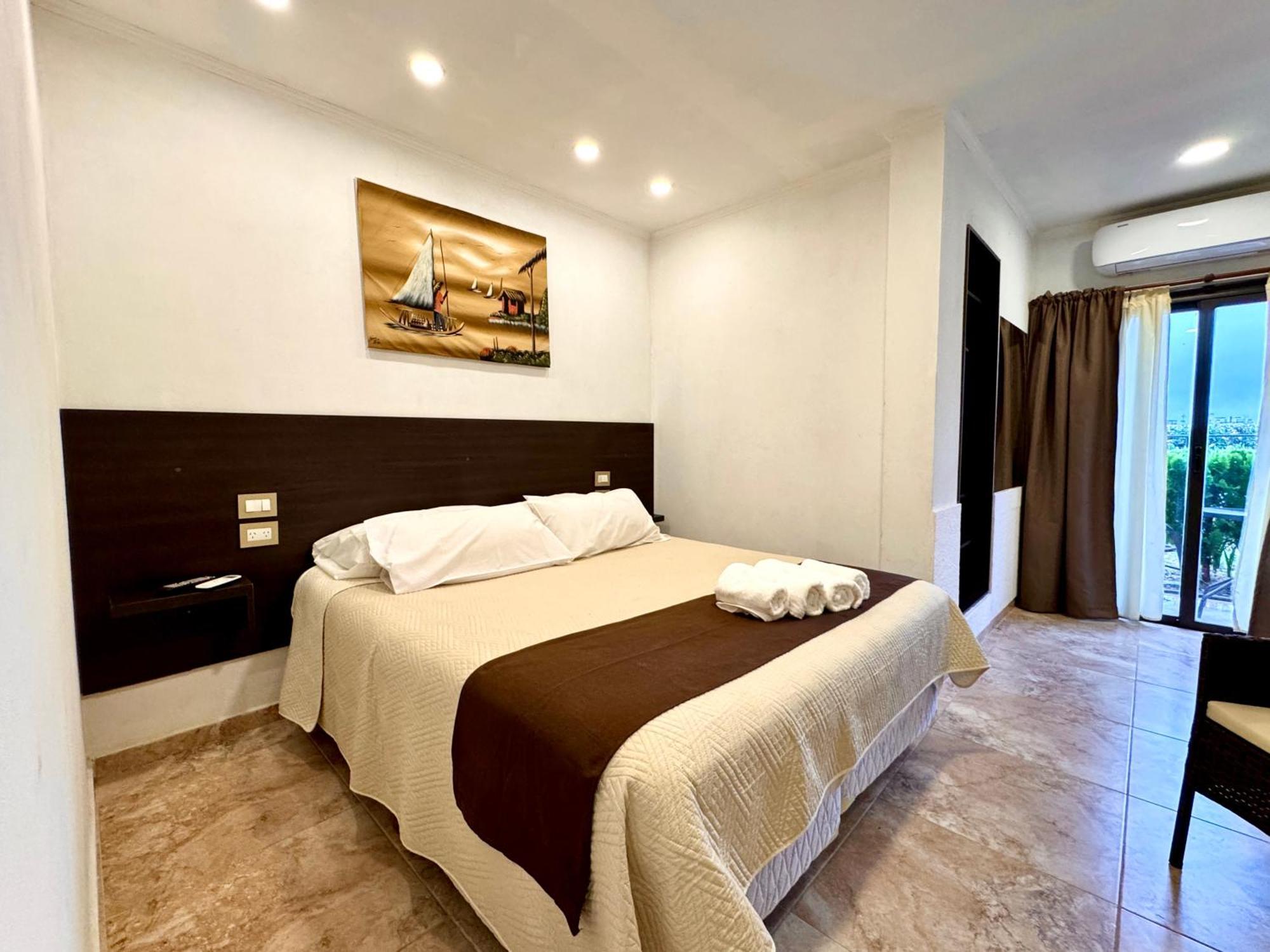 Vivaldi Suites Villa Carlos Paz Dış mekan fotoğraf